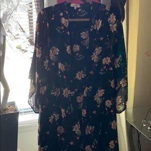 Selling a beautiful flowered cardigan
